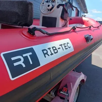 Remplacement de flotteurs près de Cléder